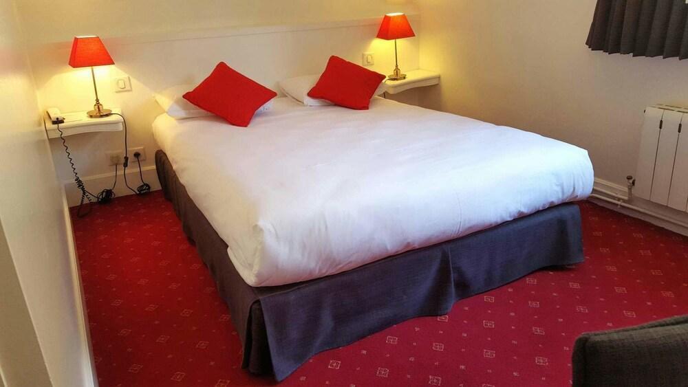 Le Moulin Des Ruats Hotel Авалон Екстериор снимка