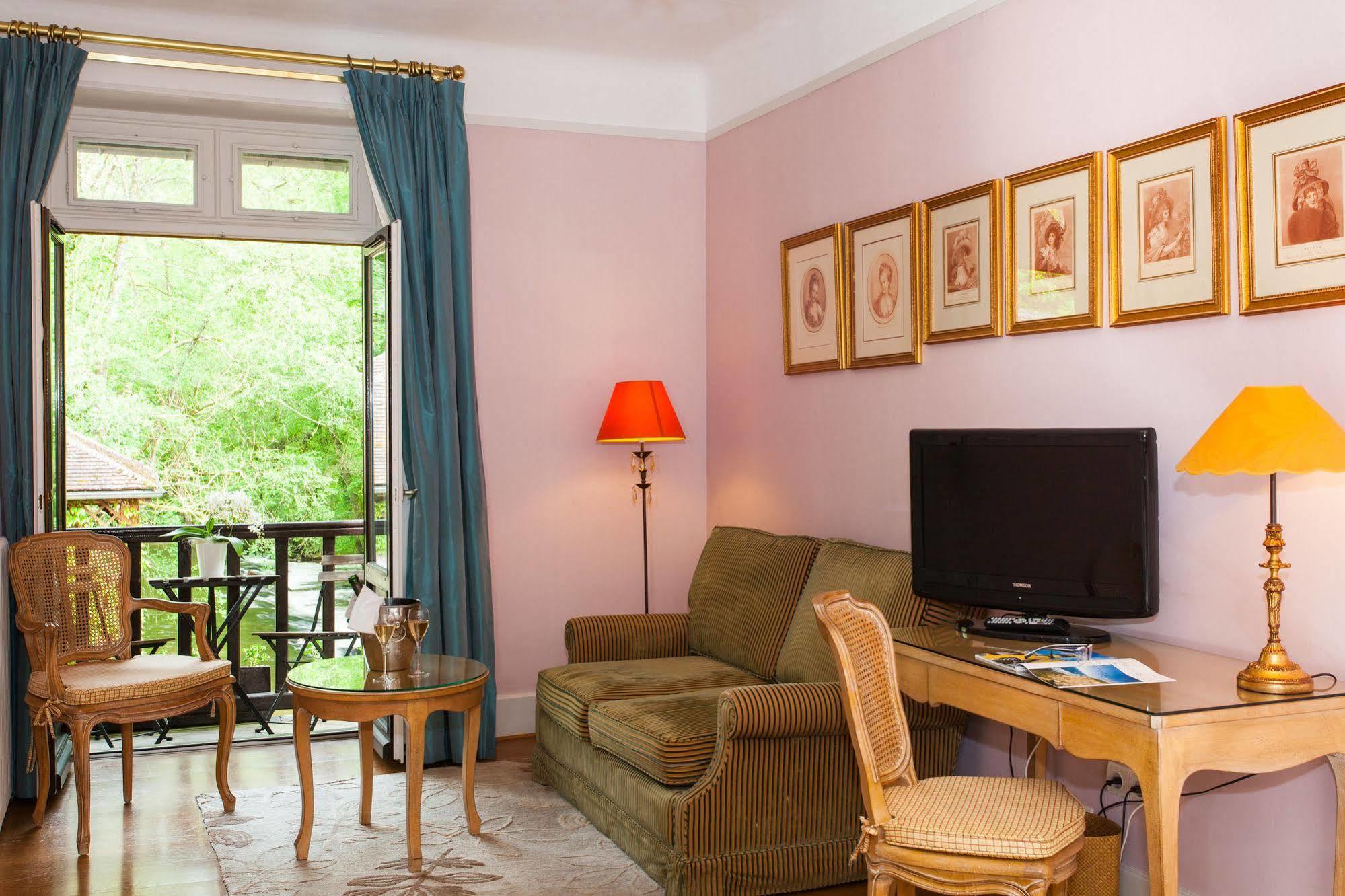 Le Moulin Des Ruats Hotel Авалон Екстериор снимка